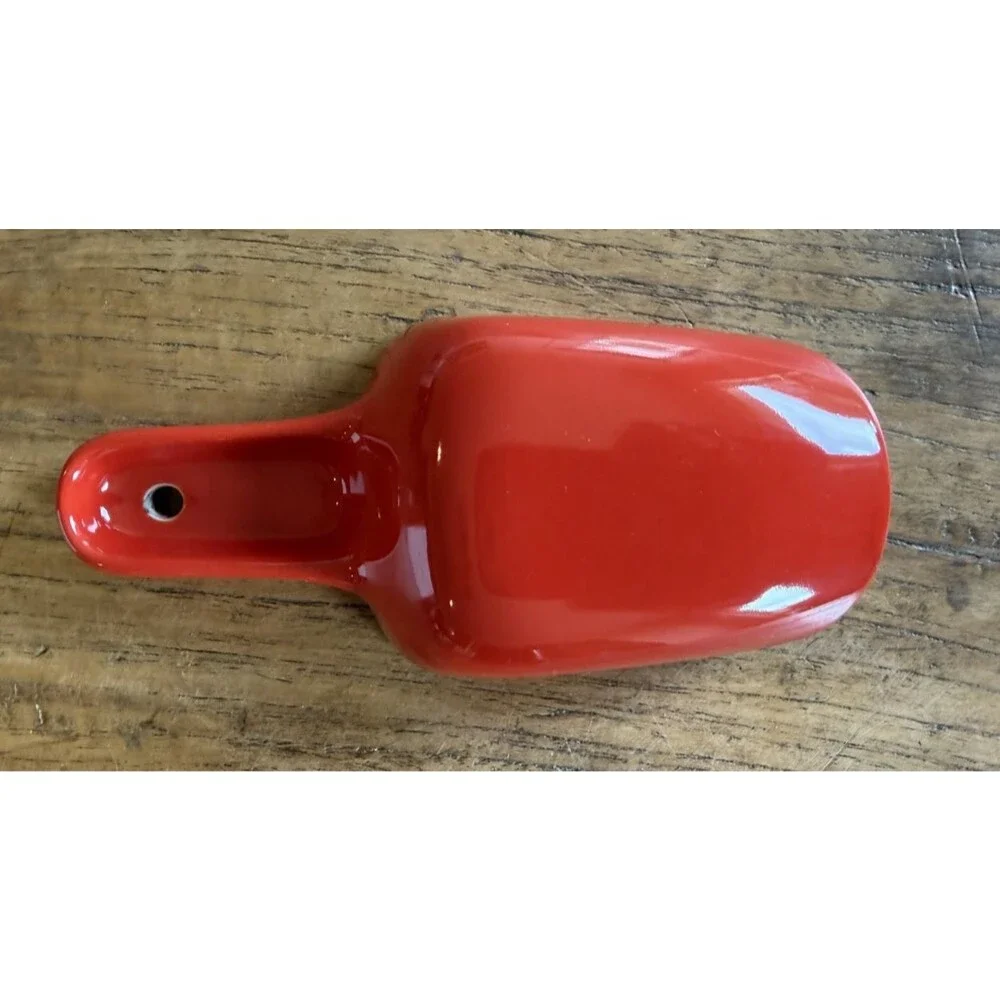 Le Creuset Stoneware Pet Food Storage Container Jar w/ Lid Scoop Cerise Red NEW